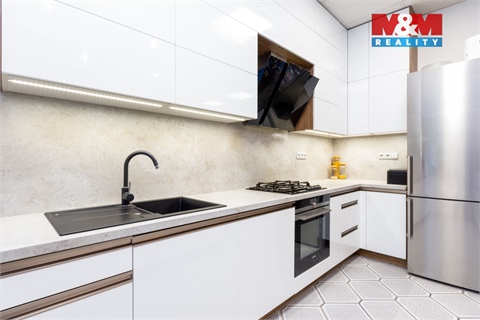 Prodej bytu 4kk, 155 m² - 26