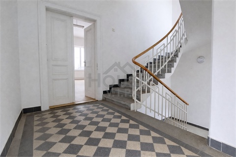 Prodej rodinného domu, 564 m² 2