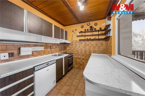 Prodej rodinného domu, 270 m² 8