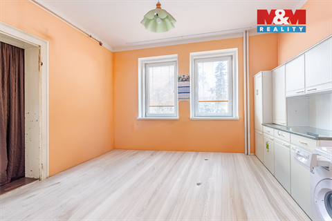 Prodej rodinného domu, 200 m² 8