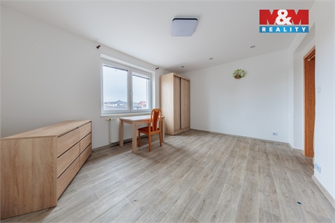 Prodej rodinného domu, 223 m² 2