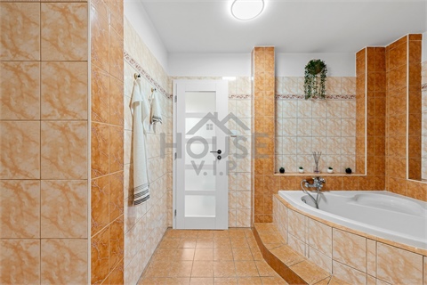 Prodej bytu 3+1, 108 m² - 28