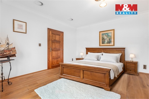 Prodej rodinného domu, 200 m² - 18