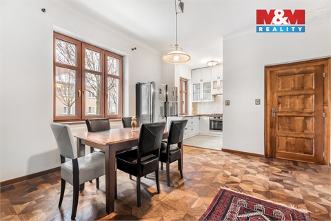 Prodej rodinného domu, 200 m² 18