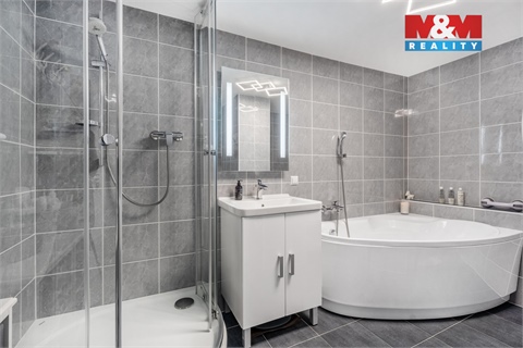 Prodej bytu 3+1, 75 m² - 20