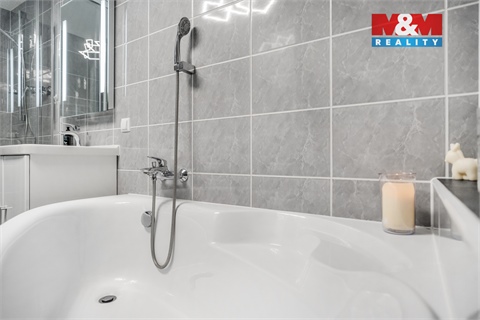 Prodej bytu 3+1, 75 m² 24