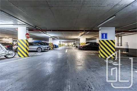 Pronájem parkovacího místa, 30 m² - 2