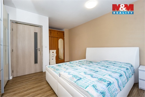 Prodej rodinného domu, 287 m² 8