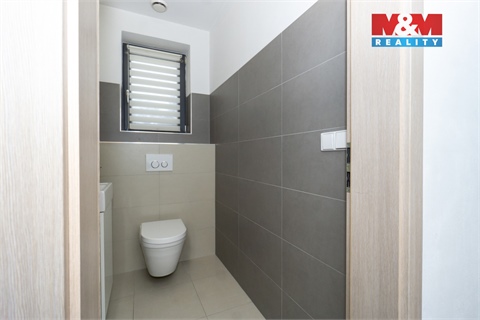 Prodej rodinného domu, 287 m² - 16