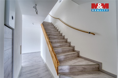 Prodej rodinného domu, 98 m² - 8