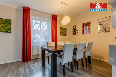 Pronájem rodinného domu, 140 m² 12