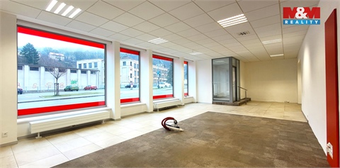 Pronájem obchodních prostor, 180 m² 2