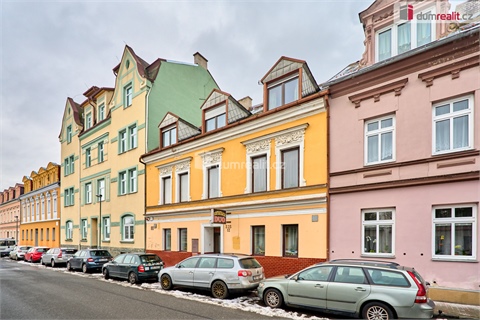 Prodej rodinného domu, 326 m² 0