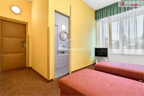 Prodej rodinného domu, 326 m² 10