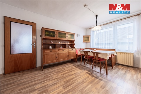 Prodej rodinného domu, 230 m² 12