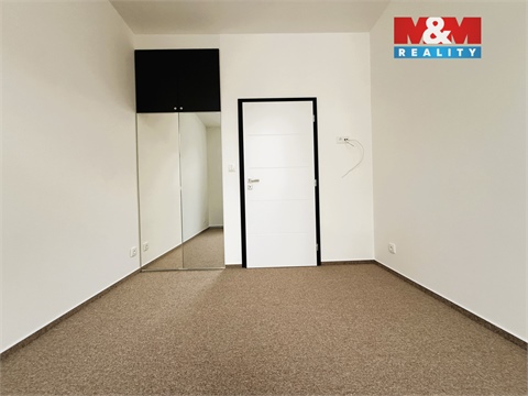 Prodej bytu 3+1, 72 m² 18