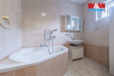 Prodej komerčního objektu, 58 m² - 0