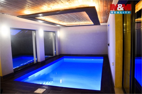 Prodej rodinného domu, 228 m² - 10