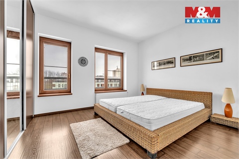 Pronájem bytu 2kk, 74 m² - 4