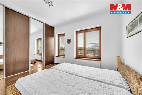 Pronájem bytu 2kk, 74 m² - 24