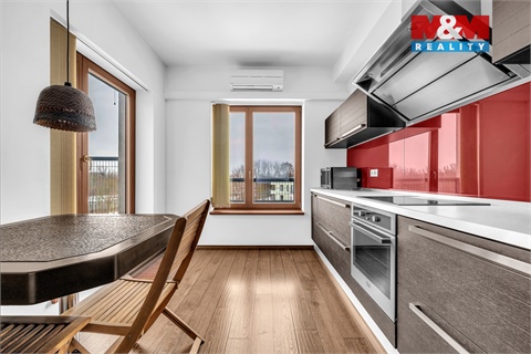 Pronájem bytu 2kk, 74 m² 10