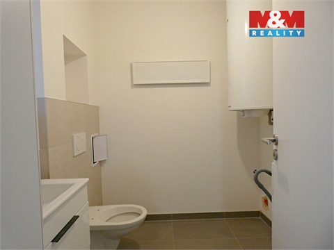 Pronájem bytu 3kk, 87 m² 14