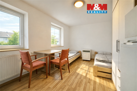 Pronájem bytu 3+1, 94 m² 0