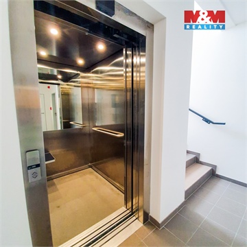 Pronájem bytu 2kk, 66 m² 10