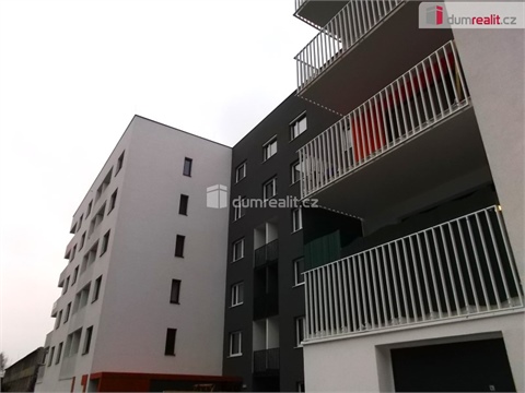 Pronájem bytu 1kk, 33 m² - 14