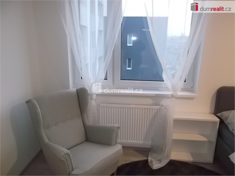 Pronájem bytu 1kk, 33 m² 0