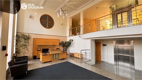 Pronájem kanceláře, 360 m² 2