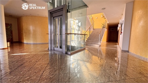 Pronájem kanceláře, 331 m² - 10