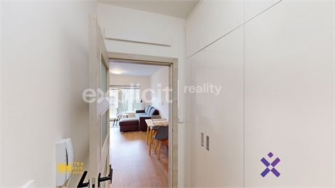 Pronájem bytu 1kk, 29 m² - 2