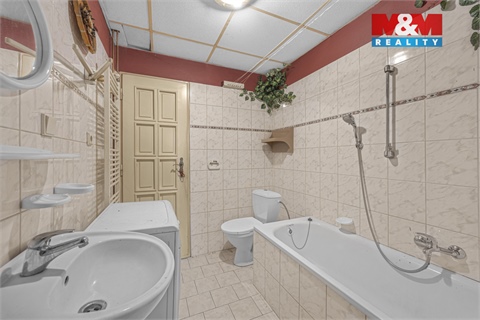 Prodej rodinného domu, 99 m² 14