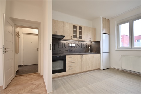 Pronájem bytu 2+1, 45 m² 6