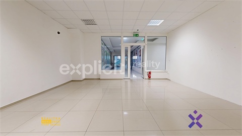 Pronájem obchodních prostor, 72 m²