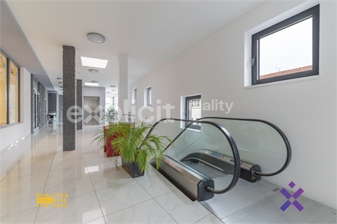 Pronájem obchodních prostor, 72 m² - 6