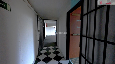 Pronájem obchodních prostor, 420 m² 4