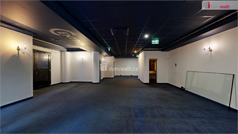 Pronájem obchodních prostor, 88 m² 0