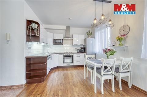 Prodej bytu 3kk, 70 m² 16