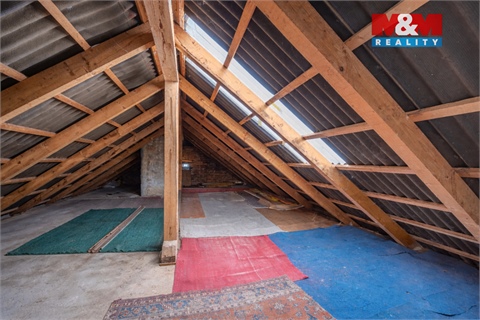 Prodej rodinného domu, 92 m² - 8