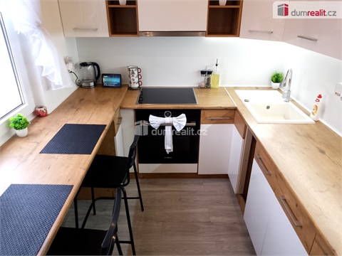 Pronájem bytu 2+1, 55 m² 2