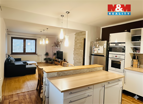 Prodej rodinného domu, 200 m² - 2