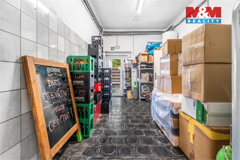 Prodej obchodních prostor, 560 m² 22