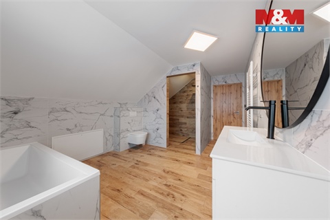 Prodej rodinného domu, 170 m² 14