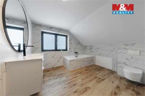 Prodej rodinného domu, 170 m² - 12