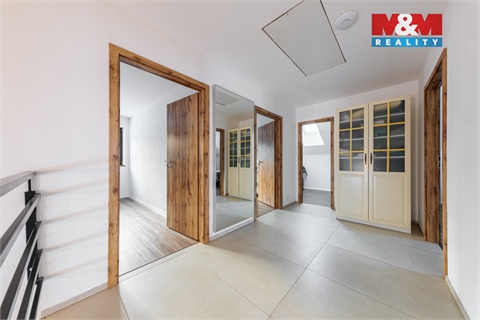 Prodej rodinného domu, 170 m² - 16