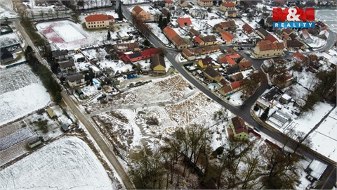 Prodej stavebního pozemku, 1 221 m² 8