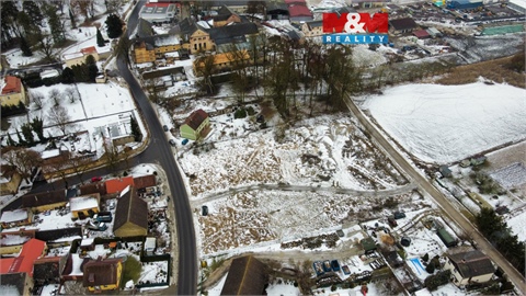 Prodej stavebního pozemku, 1 221 m² 0