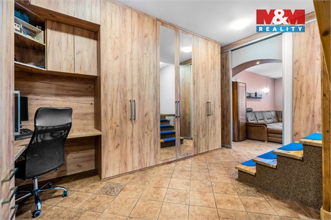 Prodej rodinného domu, 280 m² 6